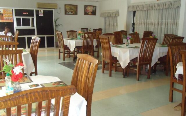 Wadoma Royale Hotel