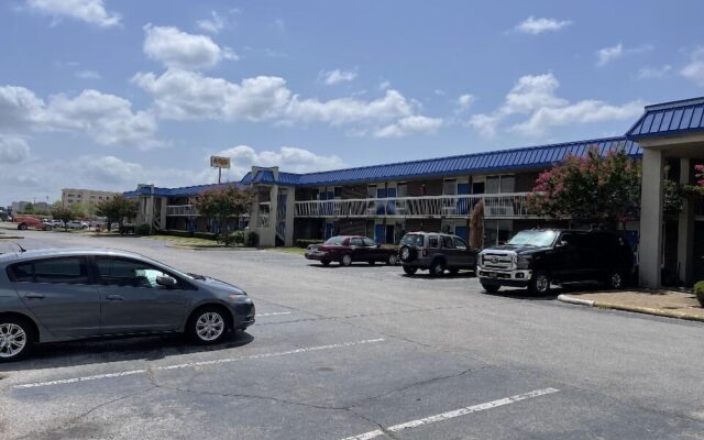 Haven Hotel By OYO Jonesboro University Area