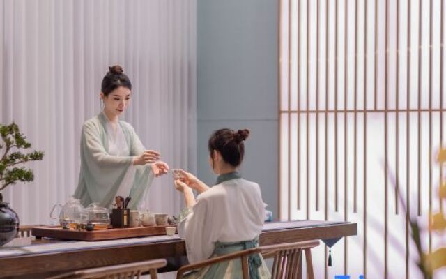 Moshang Qingya Hotel (Yining Development Zone Railway Station Branch)