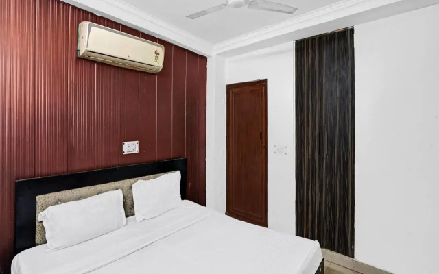 SPOT ON 80594 Ak Residency