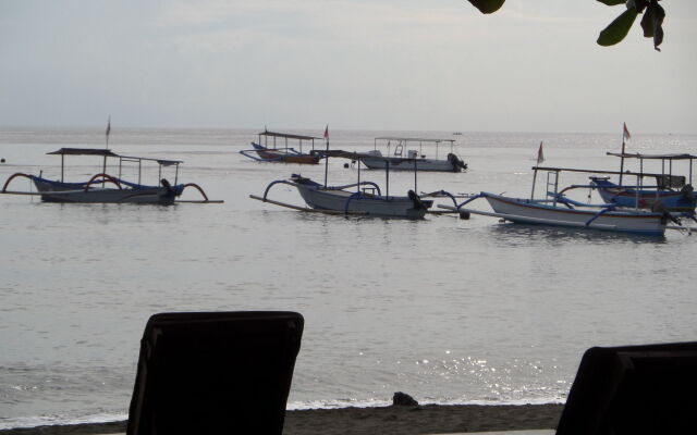 Taman Selini Wahana Beach Bungalows