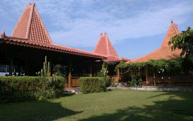 Joglo Ayem Tentrem