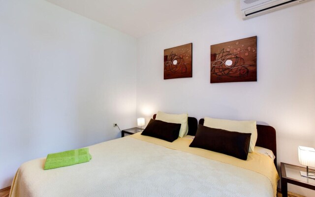 Amazing Apartment in Vantacici With Wifi and 2 Bedrooms