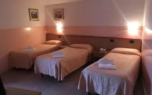 Master Hotel