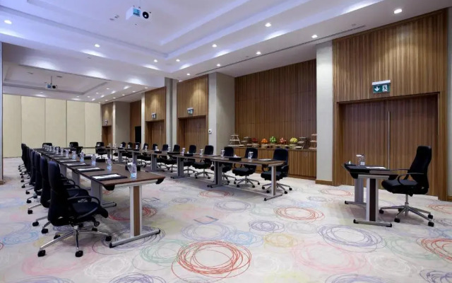 Radisson Blu Hotel and Convention Center, Riyadh Minhal