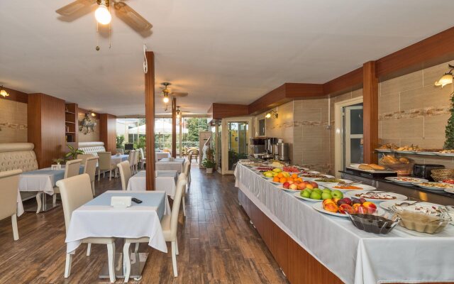 The Empress Theodora Hotel