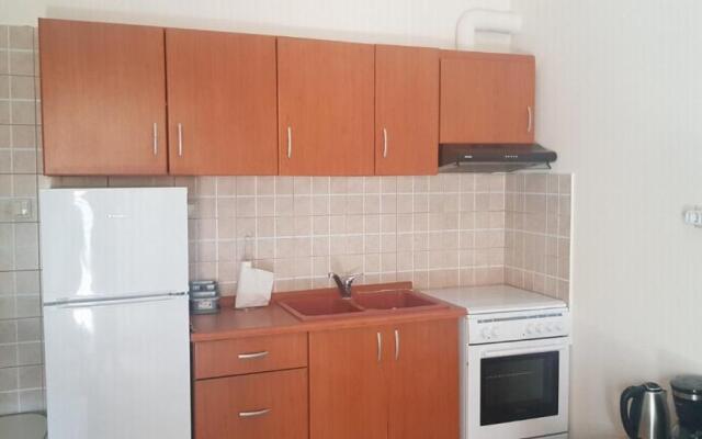 Nea peramos apartment Up to 8 person