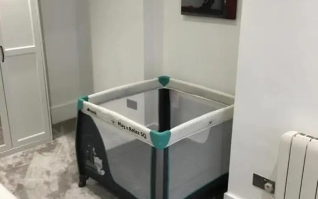 Spacious1br-6guests-walktoshops-fastwifi