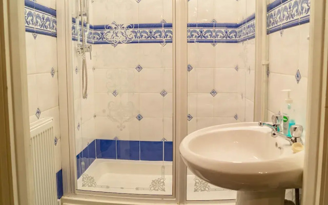 The Quayside Hotel and Bar