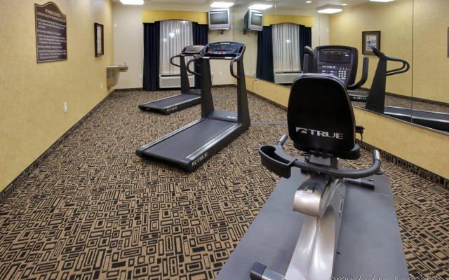 Holiday Inn Express Hotel & Suites Wharton