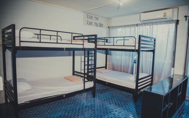 Spinning Bear Hostel