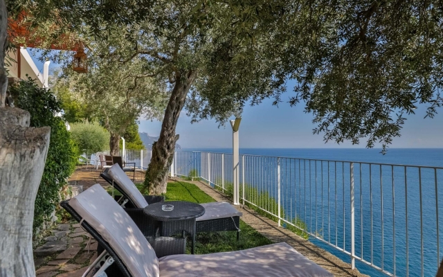 Luxury Room With sea View in Amalfi ID 3931