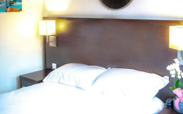 Les Pins Blancs de Provence