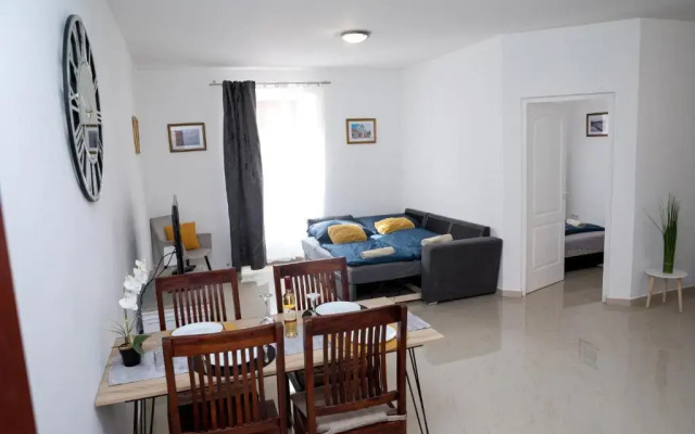 Kossuth Apartmanház