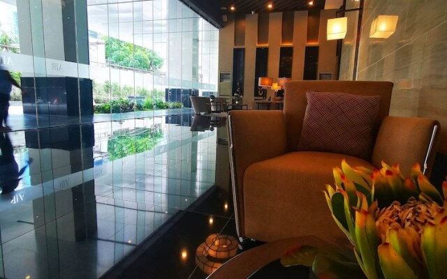 One Bedroom Balcony With Great Location and Value
