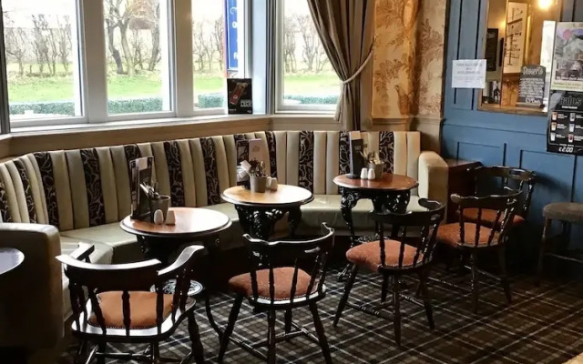 Holystone Bar and Restaurant