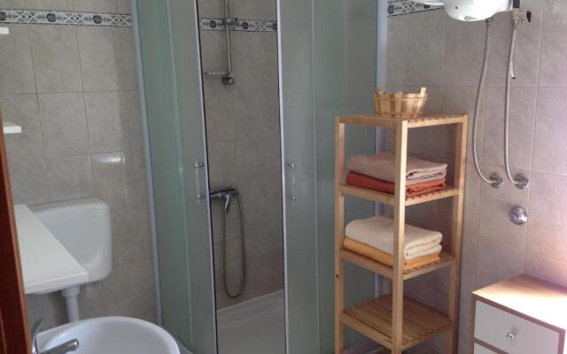 Apartment and Studio Jelušić