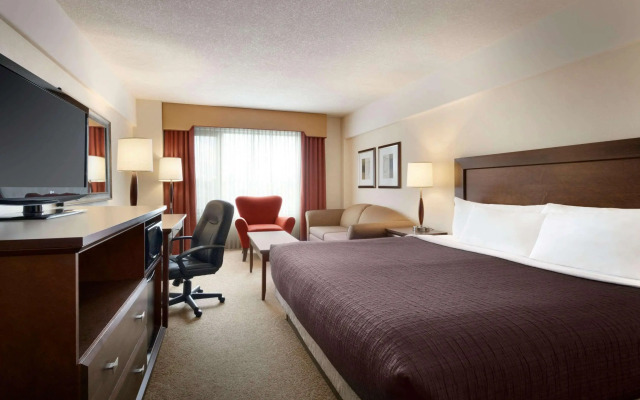 Travelodge by Wyndham Saskatoon