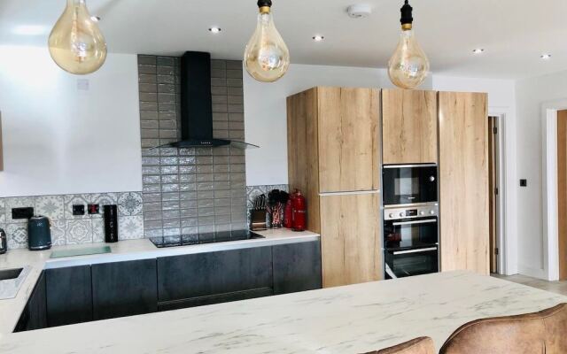 Captivating 5-bed House in Porthleven