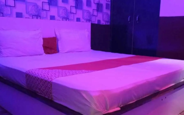 OYO HOME 70072 Relax Inn