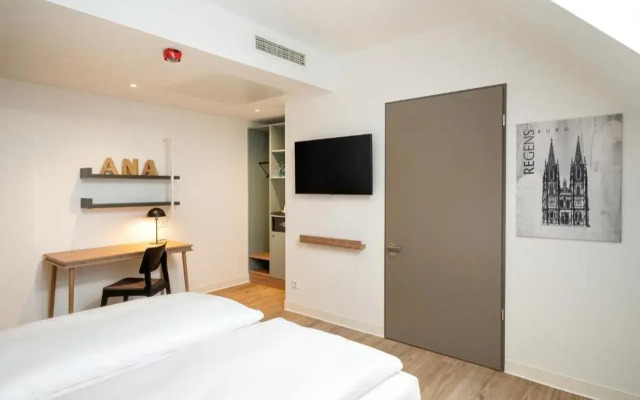 elaya hotel regensburg city center