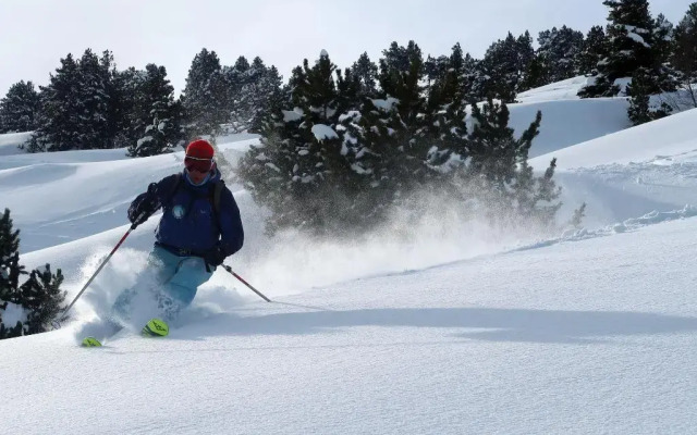 Eira Ski Lodge