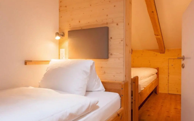 Julen Wendelin, Hotel Touring