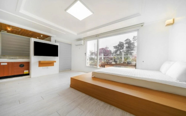 Gyeongju Breeze Pension