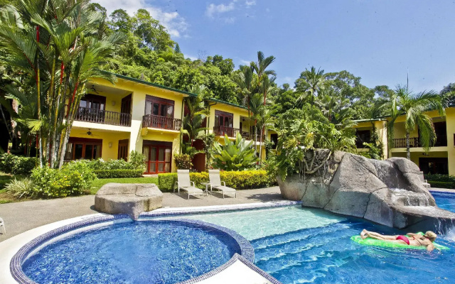 Club Del Sol by Dream Makers