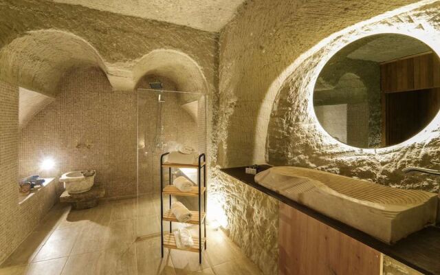 My Cave Suites