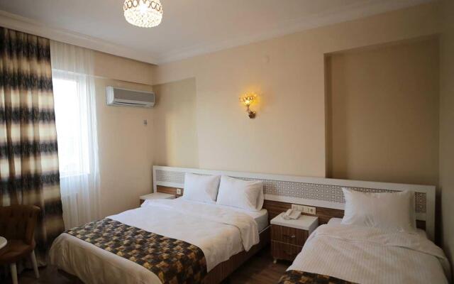 Grand Gulizar Hotel