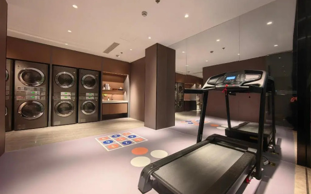 Home Inn Plus Shanghai Chifeng Road Metro Station