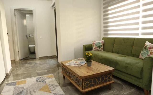 Comfortable and Modern Suite with Balcony in Narlidere, Izmir