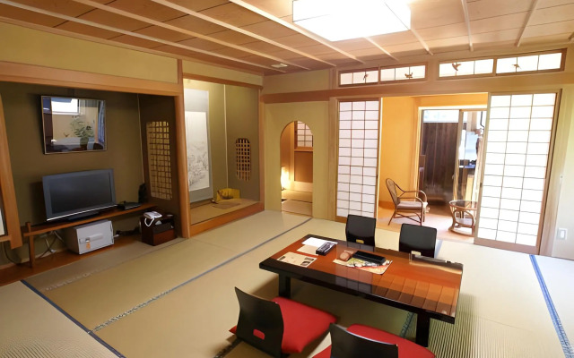 Beppu Onsen Beppu Showaen