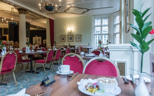 Cairn Hotel