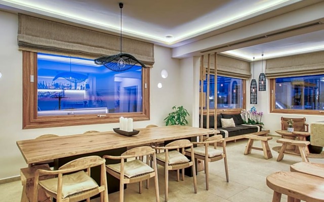 Damianos Hotel