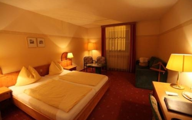 Hotel Lebzelter