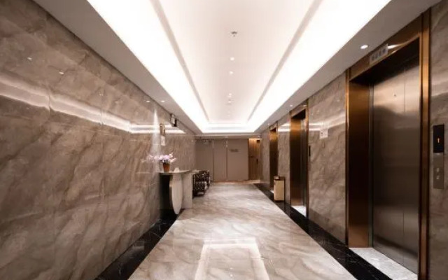 Rezen Longuu Hotel (Shenzhen Longgang Universiade Center Station)