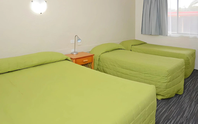 Urangan Motor Inn