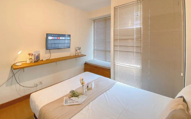 Homey And Good Place Studio At Tifolia Apartment