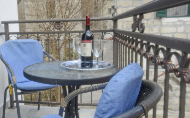 Kuzma Rooms and Apartments