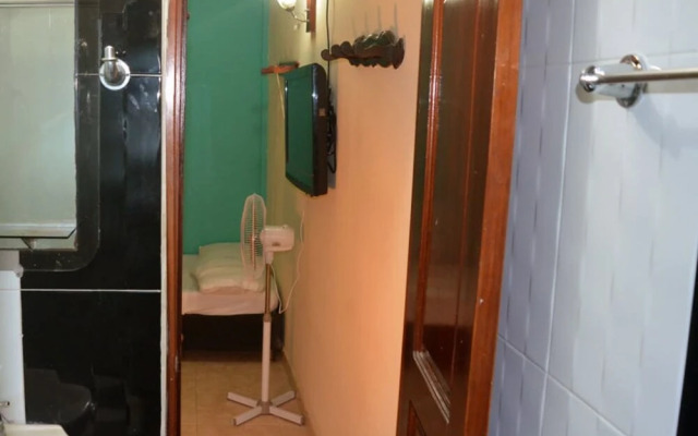 Mayleen Colonial Hotel