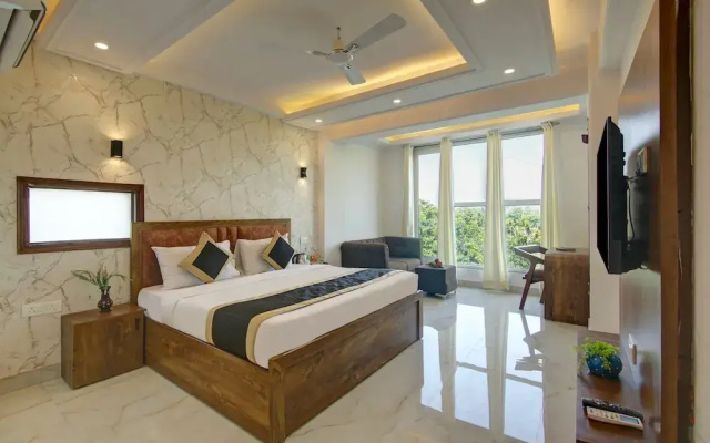 Hotel Emporio Grand