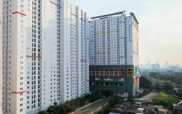 Contemporary 2BR at Bassura City Apartment