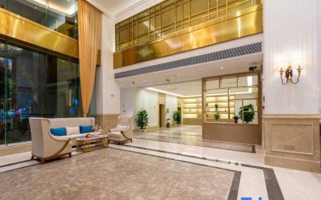 Vienna Hotel (Qingyuan Shunying Times Square City Hall Branch)