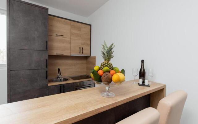 Tramonto Apartments