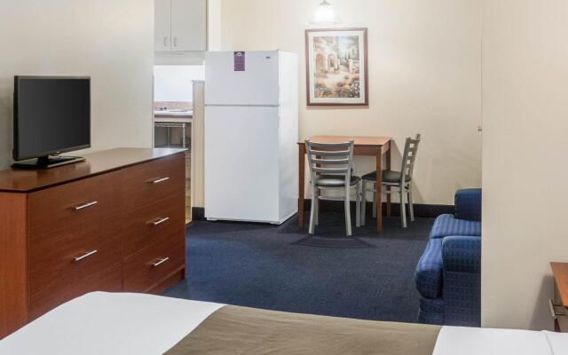 Suburban Extended Stay Hotel Hampton