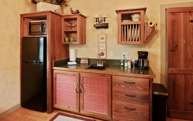 Chula Vista 1 Bedroom Cabin by RedAwning