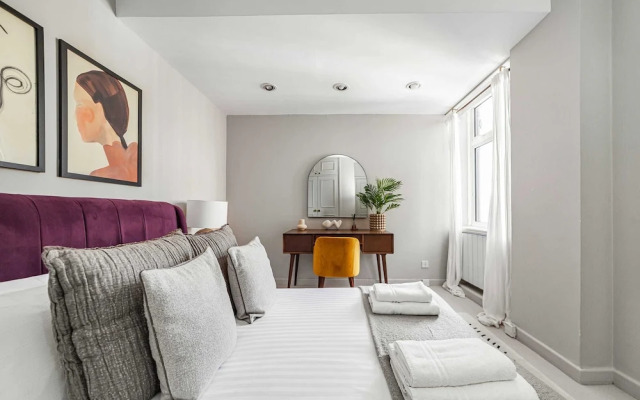 Chic Flat With Stunning City Views