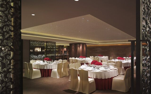 New World Dalian Hotel